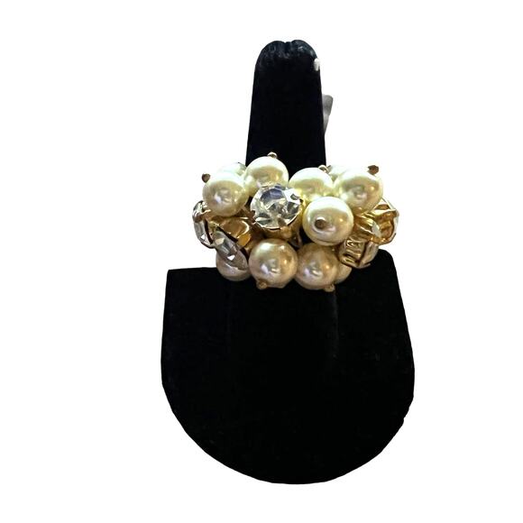 J Crew Pearl Crystal Rhinestone Gold Tone Cluster Chunky Cocktail Ring Medium - Picture 1 of 6